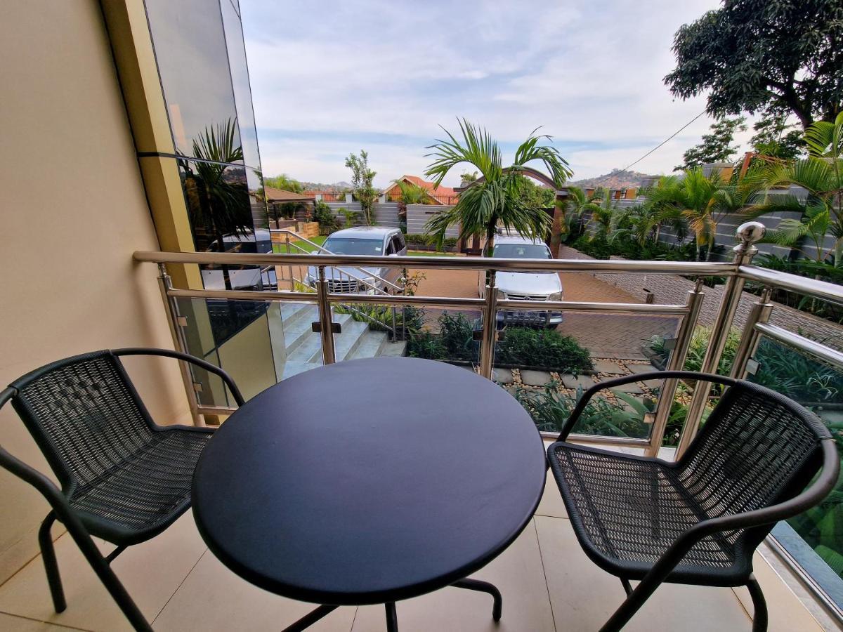 Eric Wilkins Apartments Lubowa 外观 照片